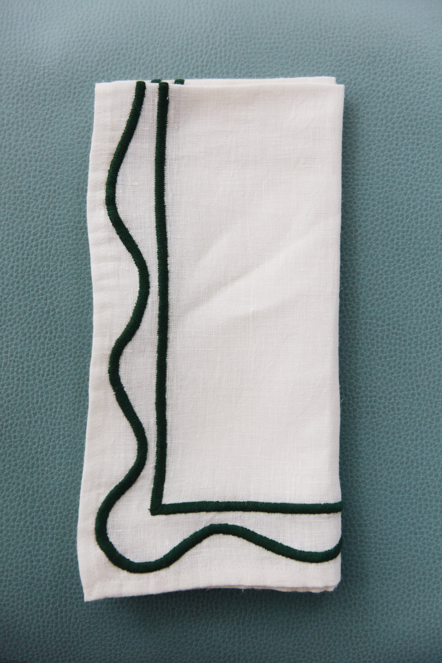 Colorblock Embroidered Linen Napkins – Dark Green (Set of 4)